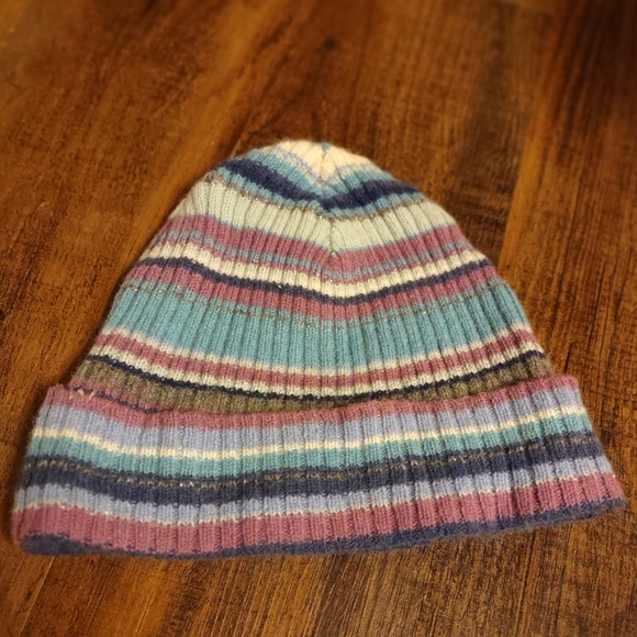 Knit Hat and Gloves Set - Picture 2 of 6